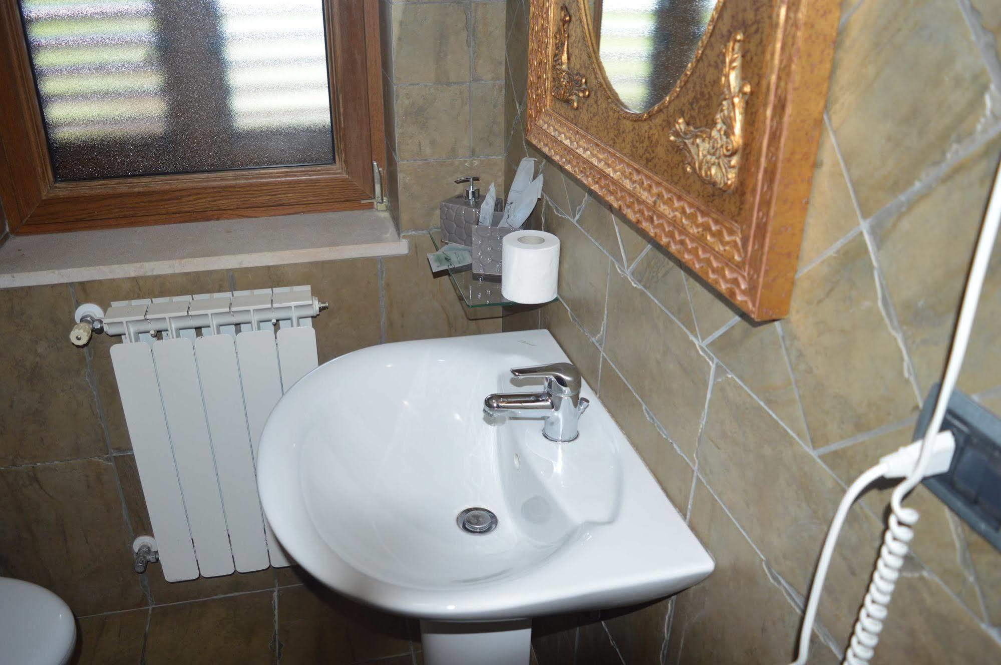 Villa Tre Colli Agri B&B Ariano Irpino Eksteriør billede
